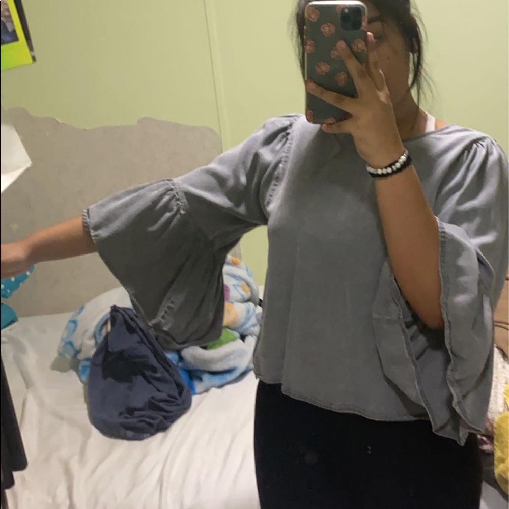 Hollister shirt